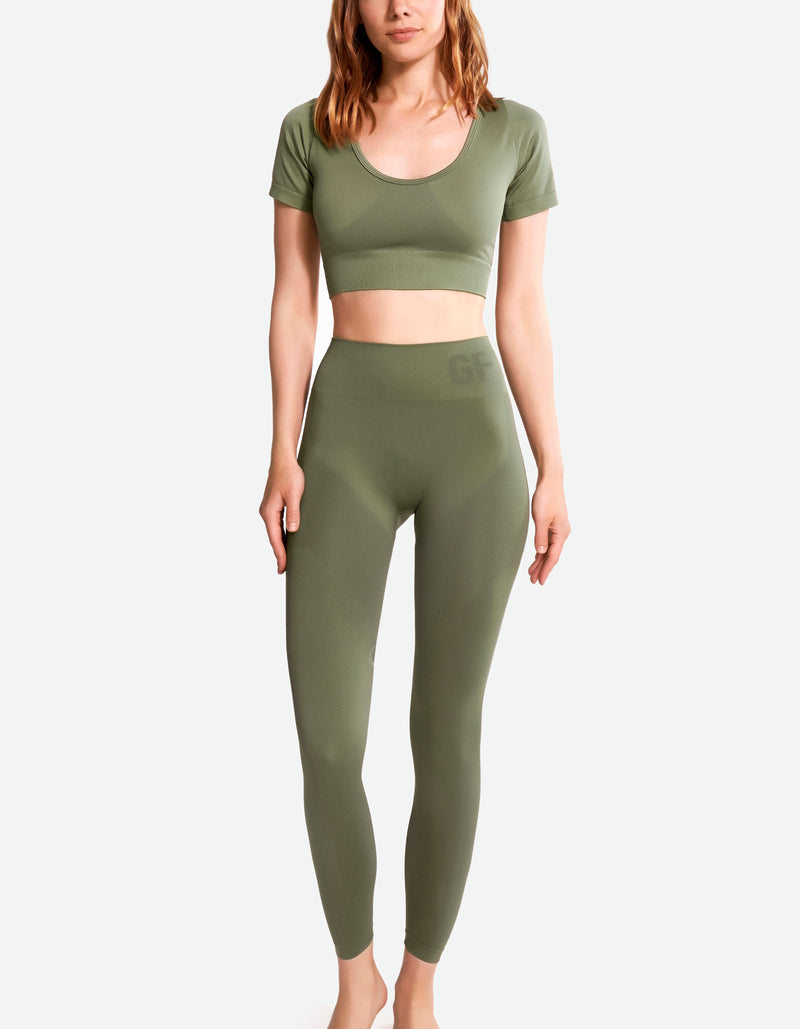 Seamless Short Sleeve Crop Top - Hunter Green